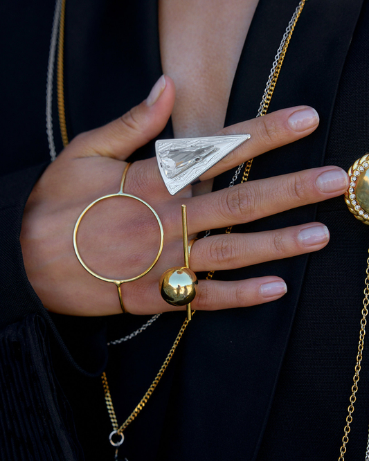 Stacking nakit-Precizna završna obrada i sjaj plemenitog metala na narukvici Solas - Neguj se