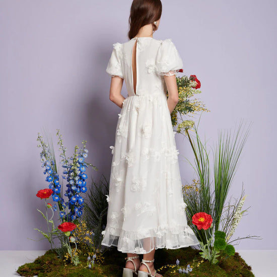 Sister Jane Jasmine Embroidered maxi haljina od cvetne organze sa otvorenim leđima, eterična haljina za venčanja i gala događaje – Neguj se