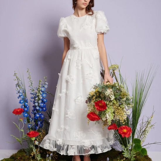 Sister Jane Jasmine Embroidered maxi haljina od cvetne organze sa otvorenim leđima, eterična haljina za venčanja i gala događaje – Neguj se